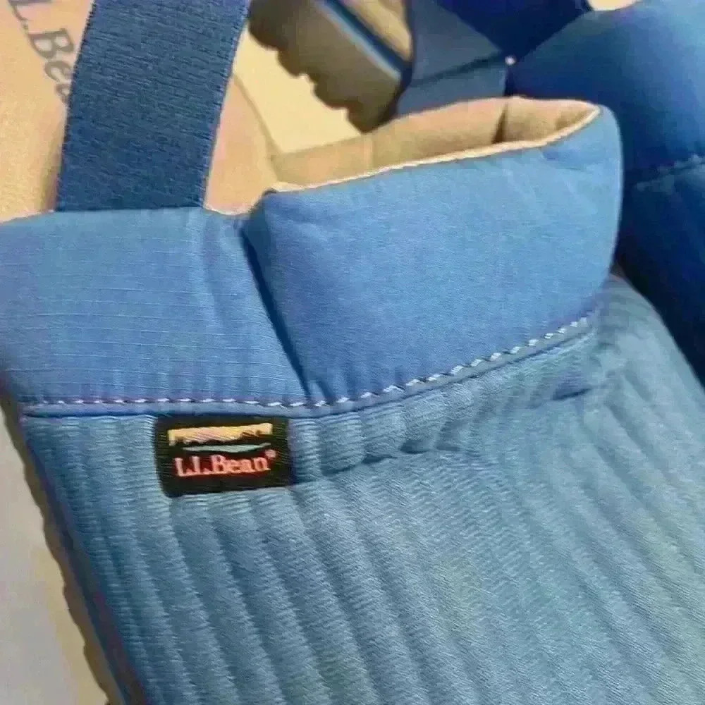 LL Bean size 5-6 kids. Fits women’s 7.5-8. - Picture 4 of 10